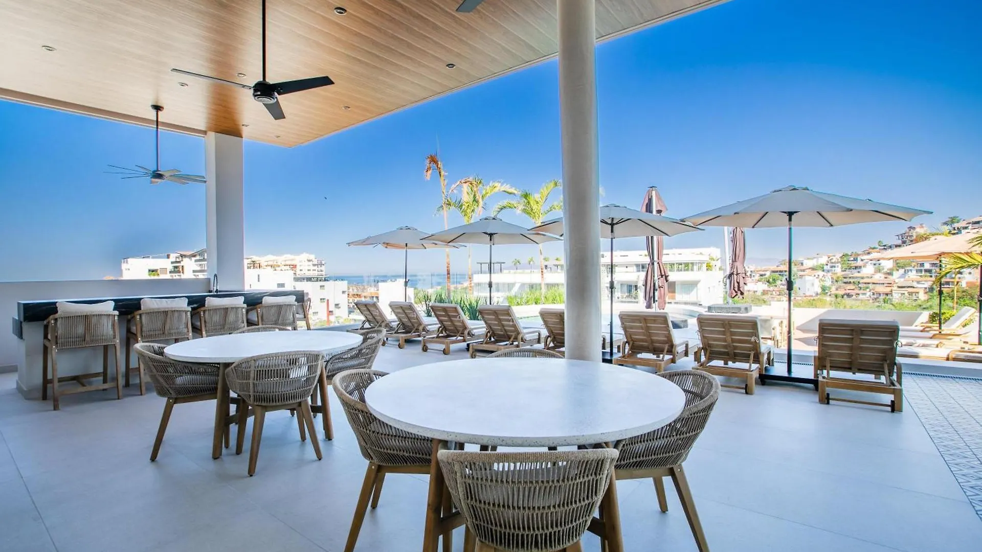 D'Vine Escape: Luxury Condo In Romantic Zone Puerto Vallarta Mexico