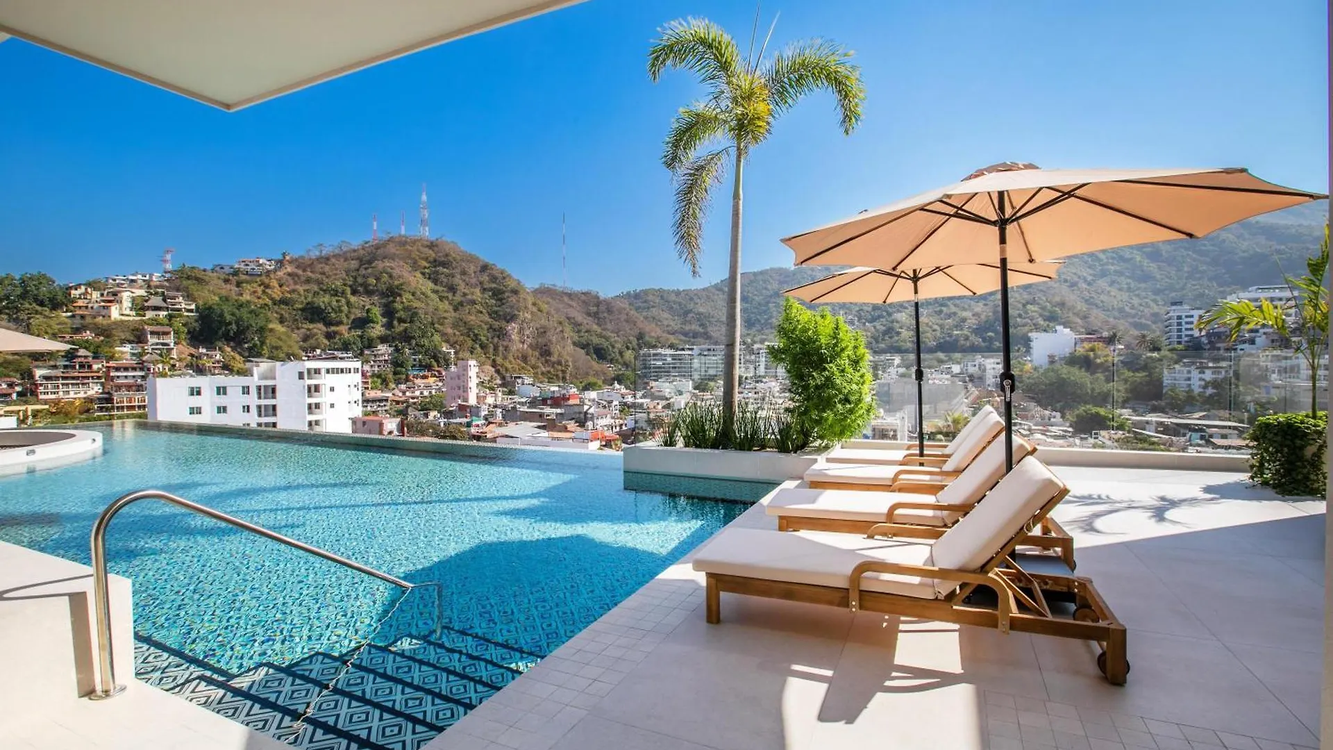 Holiday home D'Vine Escape: Luxury Condo In Romantic Zone Puerto Vallarta