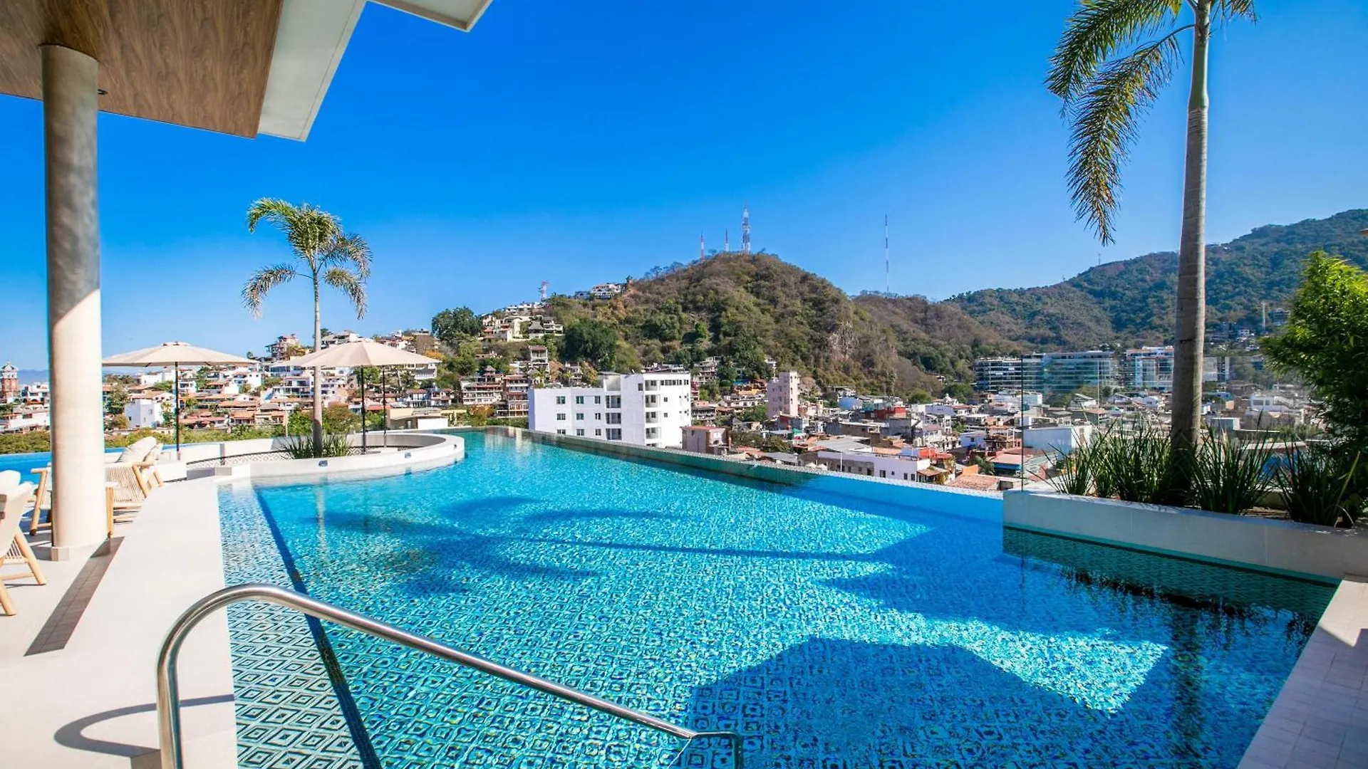 Holiday home D'Vine Escape: Luxury Condo In Romantic Zone Puerto Vallarta